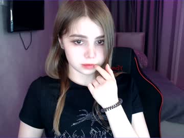 girl
        tripleprinces cam image #1870549