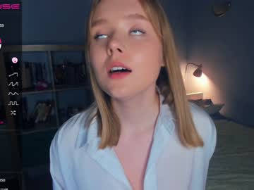 girl
        sun_shiiine cam image #866386