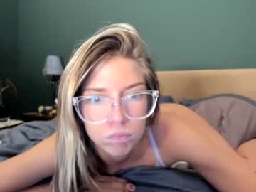 girl
        oliviahansleyy cam image #2797236