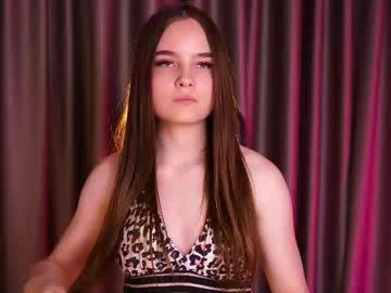 girl
        anetafoster cam image #4432646