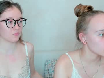 couple
        whitehelene cam image #482613