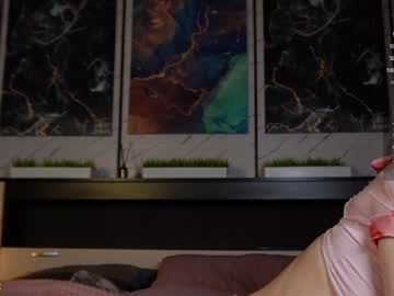 girl
        victoriabeverly cam image #3511294
