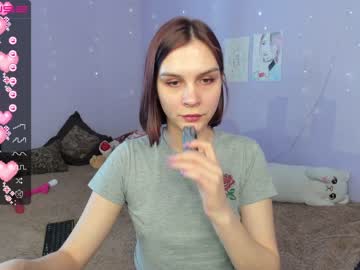 girl
        adele_ee cam image #651858