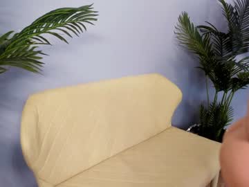 girl
        kittycaitlin cam image #49820