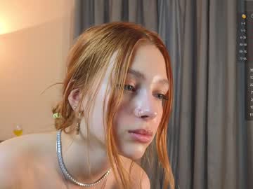 girl
        shirleywhitney cam image #1569906