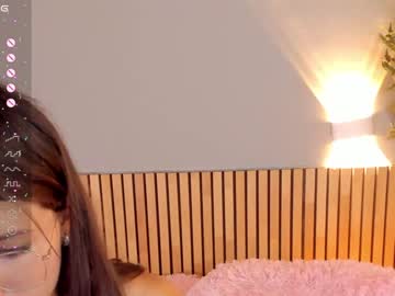 girl
        little_effy18 cam image #2853013