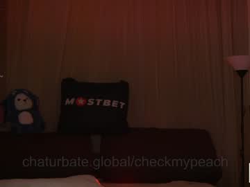 girl
        checkmypeach cam image #3657313