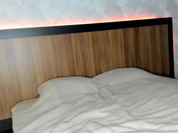 girl
        _foxy_dream_ cam image #3844341