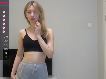 girl
        evafrancis cam image #1213615