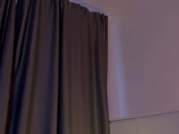 girl
        tessa______ cam image #2688225