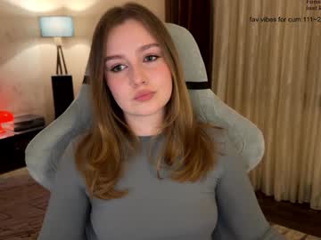 girl
        ksenomi cam image #4527594
