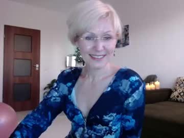 girl
        jasmin18v cam image #457430