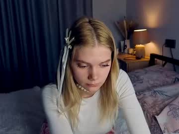 girl
        ch3rryt0ffee cam image #4446841
