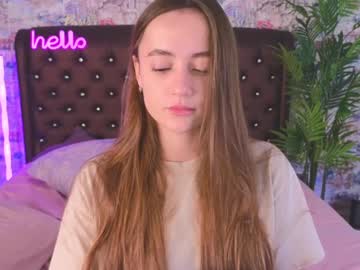 girl
        angelina_new cam image #3477111