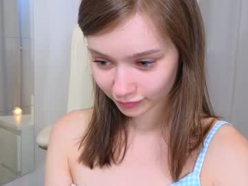 girl
        bless_sheila cam image #1147184
