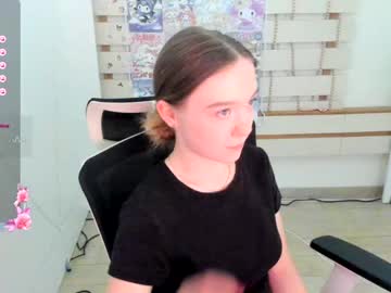girl
        stasy_clapp cam image #3123695