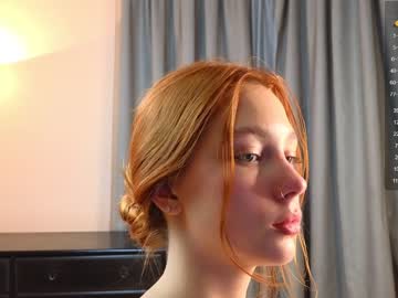 girl
        shirleywhitney cam image #1592686
