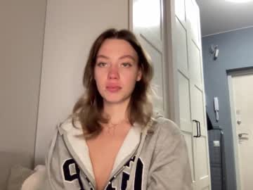 girl
        angel_from_sky cam image #829606