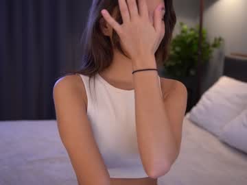 girl
        tessarosse_ cam image #2629151