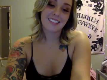 girl
        thicc_tattooed_bitch cam image #31497