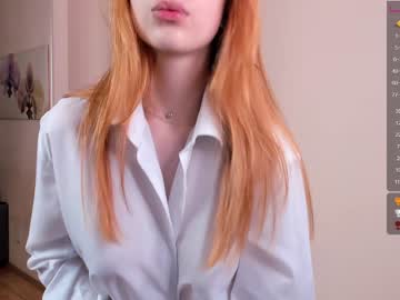 girl
        shirleywhitney cam image #1439370