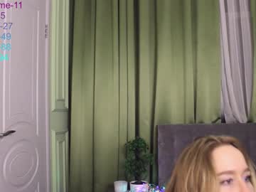 girl
        milladoll_ cam image #526481