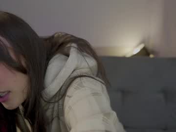 girl
        sam01___ cam image #4519582