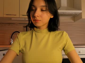 girl
        aimeerogers cam image #879518