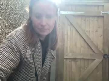 girl
        eatmypie69 cam image #2529875