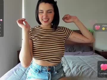 girl
        yourfreakygirl cam image #1832300