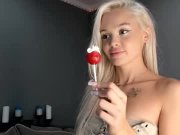 girl
        myangelloveyou cam image #2832934