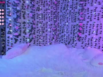 girl
        bunnydollstella cam image #512081
