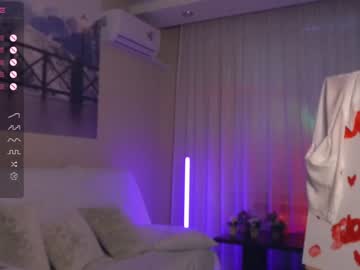 girl
        maydacarls cam image #2652004
