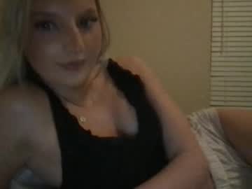 couple
        bellagreyoxo cam image #4089059