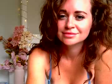 girl
        meganmaexoxoxo cam image #3859922