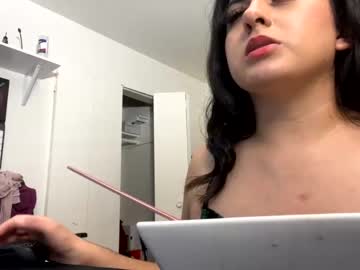 couple
        indianbaddie cam image #379333