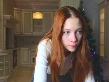 girl
        shirleywhitney cam image #2091620