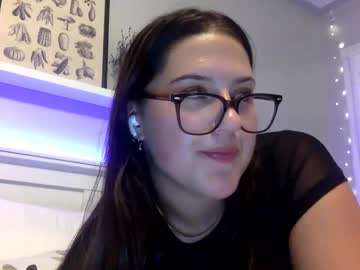 girl
        heartiexo cam image #3319168