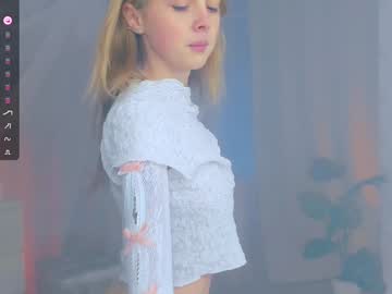 girl
        little_anitta cam image #3964025