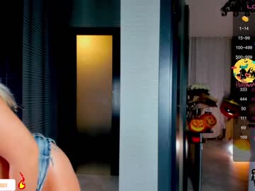 girl
        blush_mikki cam image #1807317