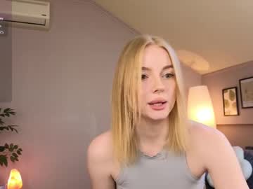 girl
        kira_leee1 cam image #3651255