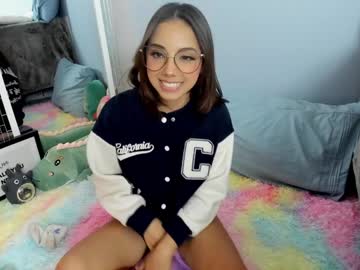 girl
        frank_sasha cam image #3208588