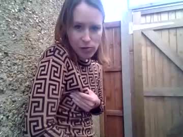 girl
        eatmypie69 cam image #1859554
