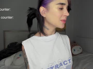girl
        lonelly_lolly98 cam image #2786822