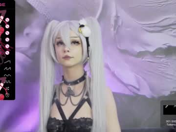 girl
        xenomy cam image #2451353