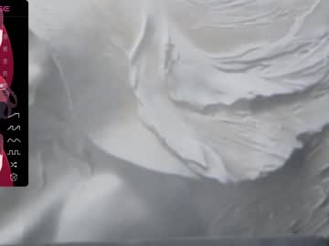 girl
        xenomy cam image #2022520