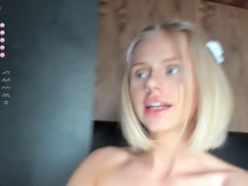 girl
        feraleyes cam image #1685856