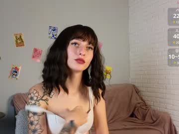 girl
        naylarr cam image #3425921