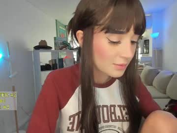 girl
        lonelly_lolly98 cam image #4384367