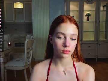 girl
        shirleywhitney cam image #1756416